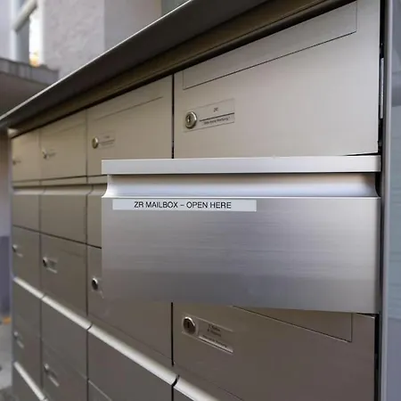 Very Spacious In Center - Parkview 4 ציריך