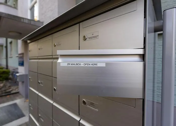 Very Spacious In Center - Parkview 4 زيورخ