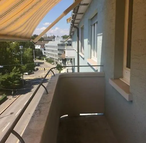 Very Spacious In Center - Parkview 4 アパート チューリッヒ