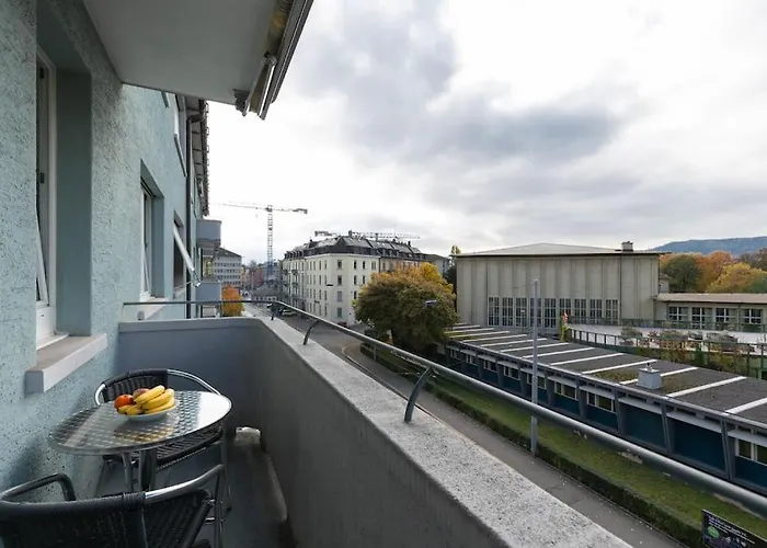 아파트 Very Spacious In Center - Parkview 4 *