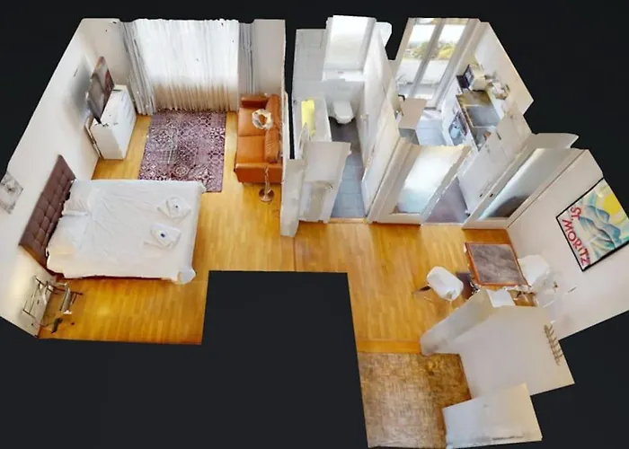 Very Spacious In Center - Parkview 4 *